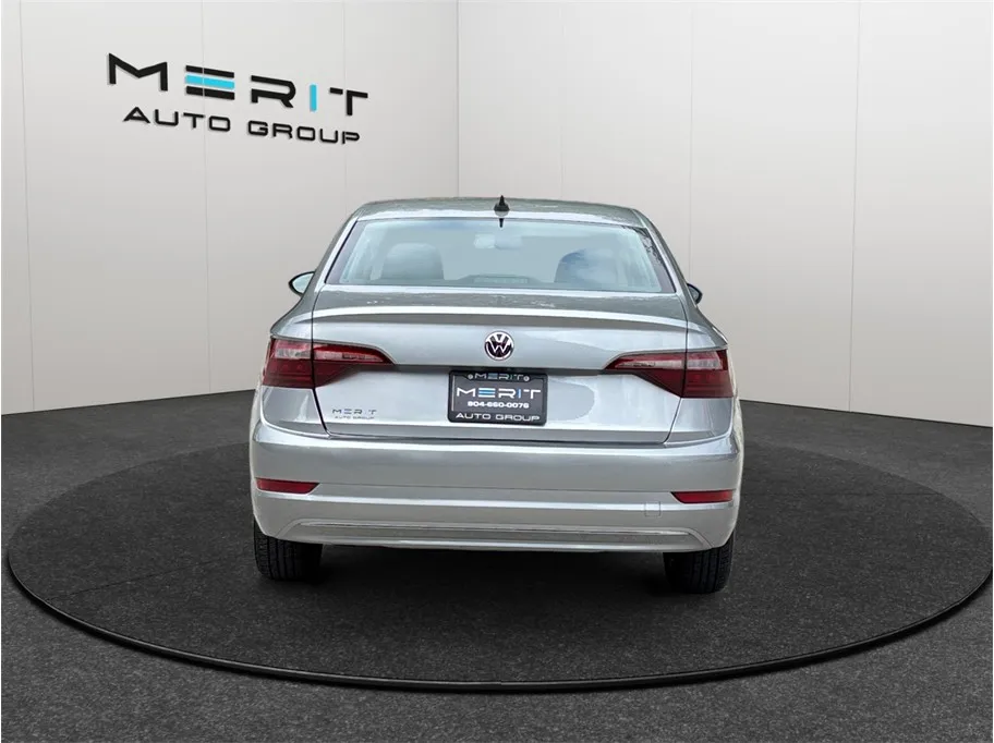 Volkswagen Jetta photo 8