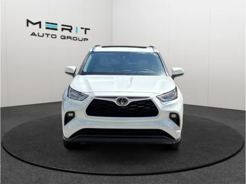 Another view of 2020 Toyota Highlander XLE Sport Utility 4D for sale in Jacksonville, FL at Merit Auto Group Atlantic