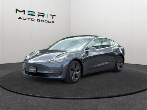 More photos of 2019 Tesla Model 3 Standard Range Sedan 4D at Merit Auto Group Atlantic, FL