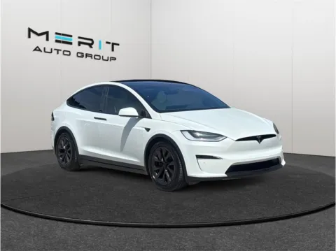 White 2023 Tesla Model X Standard Sport Utility 4D for sale in Jacksonville, FL
