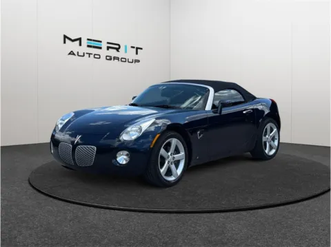 More photos of 2007 Pontiac Solstice Convertible 2D at Merit Auto Group Atlantic, FL