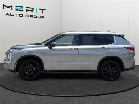 More photos of 2023 Mitsubishi Outlander SE Black Edition Sport Utility 4D at Merit Auto Group Atlantic, FL