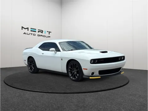 White 2020 Dodge Challenger R/T Scat Pack Coupe 2D for sale in Jacksonville, FL