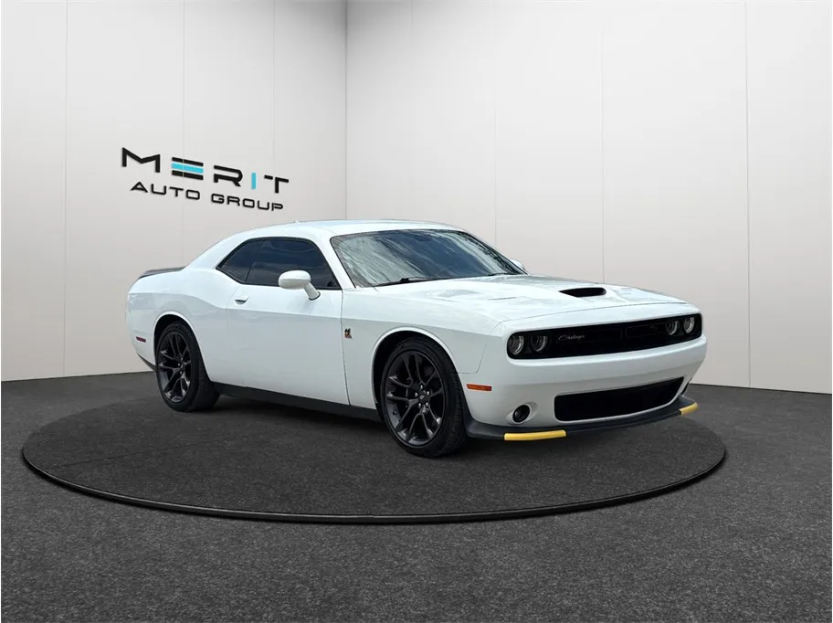White 2020 Dodge Challenger R/T Scat Pack Coupe 2D for sale in Jacksonville, FL