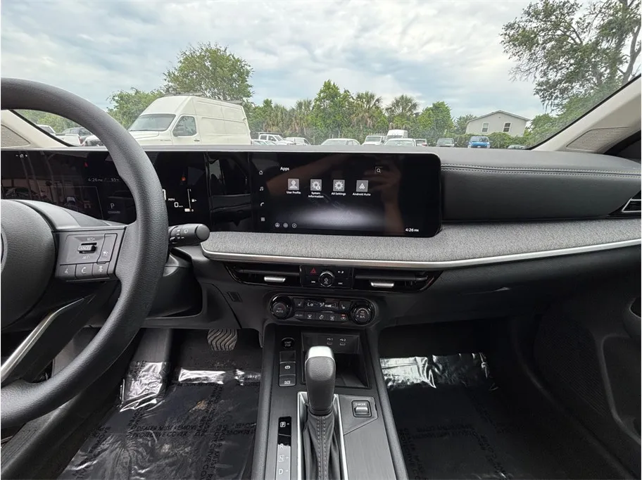 Nissan Kicks photo 11