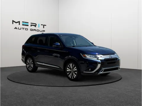 Blue 2020 Mitsubishi Outlander SE Sport Utility 4D for sale in Jacksonville, FL