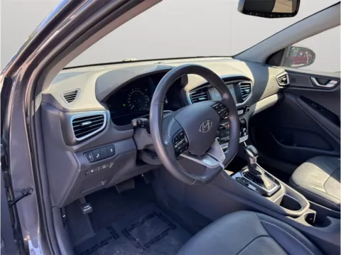 More photos of 2017 Hyundai Ioniq Hybrid Limited Hatchback 4D at Merit Auto Group Atlantic, FL