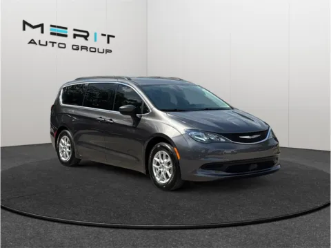 Gray 2021 Chrysler Voyager LXi Minivan 4D for sale in Jacksonville, FL