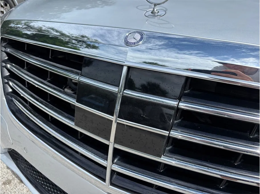 Mercedes-Benz S-Class photo 15