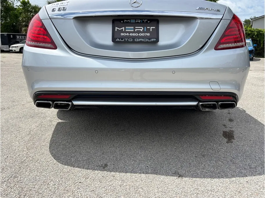 Mercedes-Benz S-Class photo 18