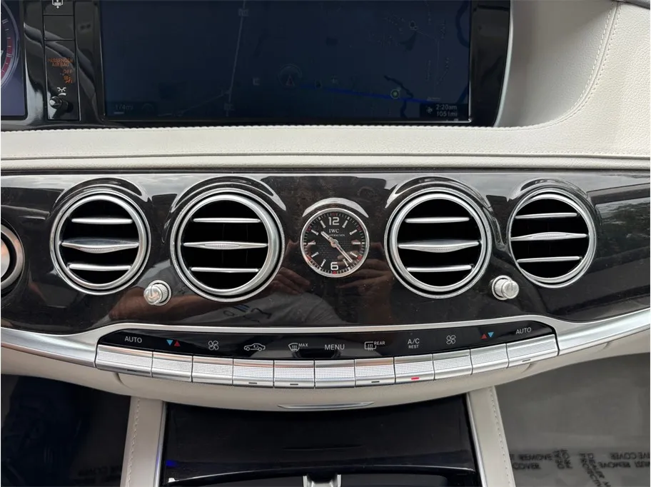 Mercedes-Benz S-Class photo 36