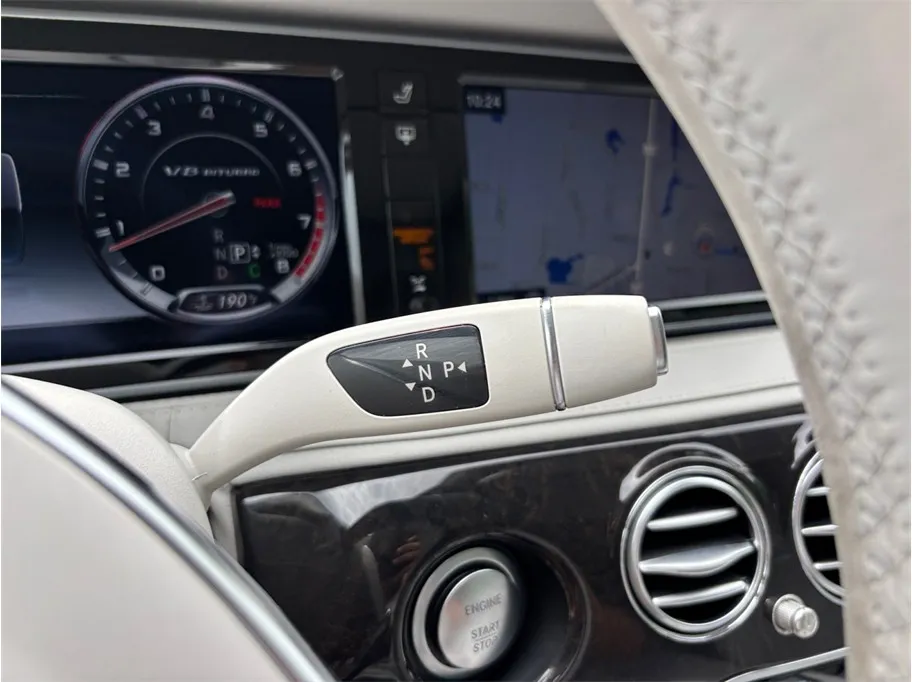 Mercedes-Benz S-Class photo 40