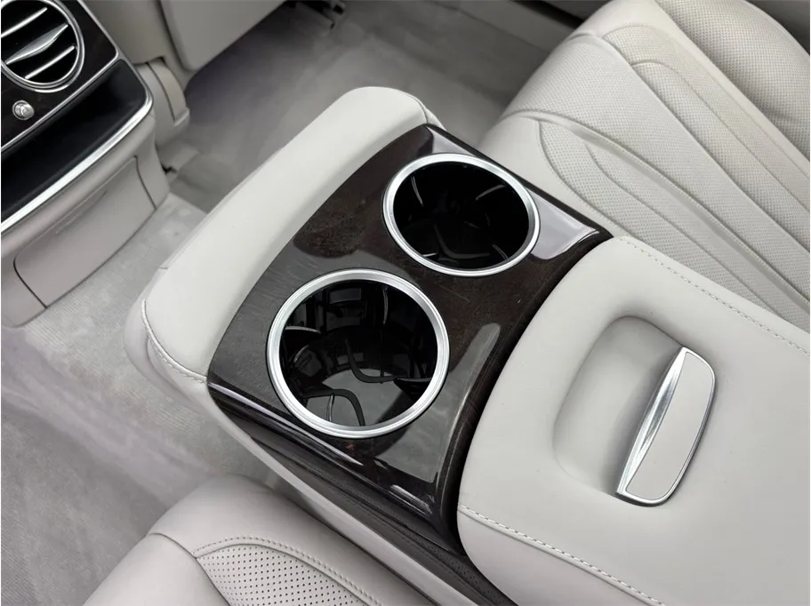 Mercedes-Benz S-Class photo 46