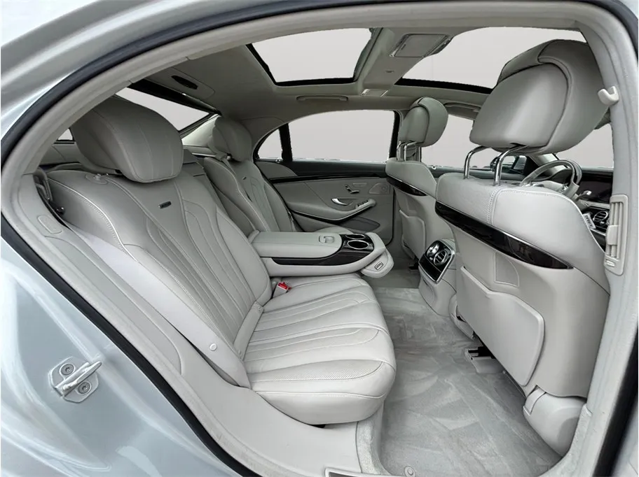 Mercedes-Benz S-Class photo 47
