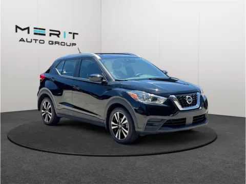 Black 2020 Nissan Kicks SV Sport Utility 4D for sale in Jacksonville, FL
