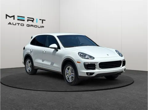 White 2018 Porsche Cayenne Sport Utility 4D for sale in Jacksonville, FL