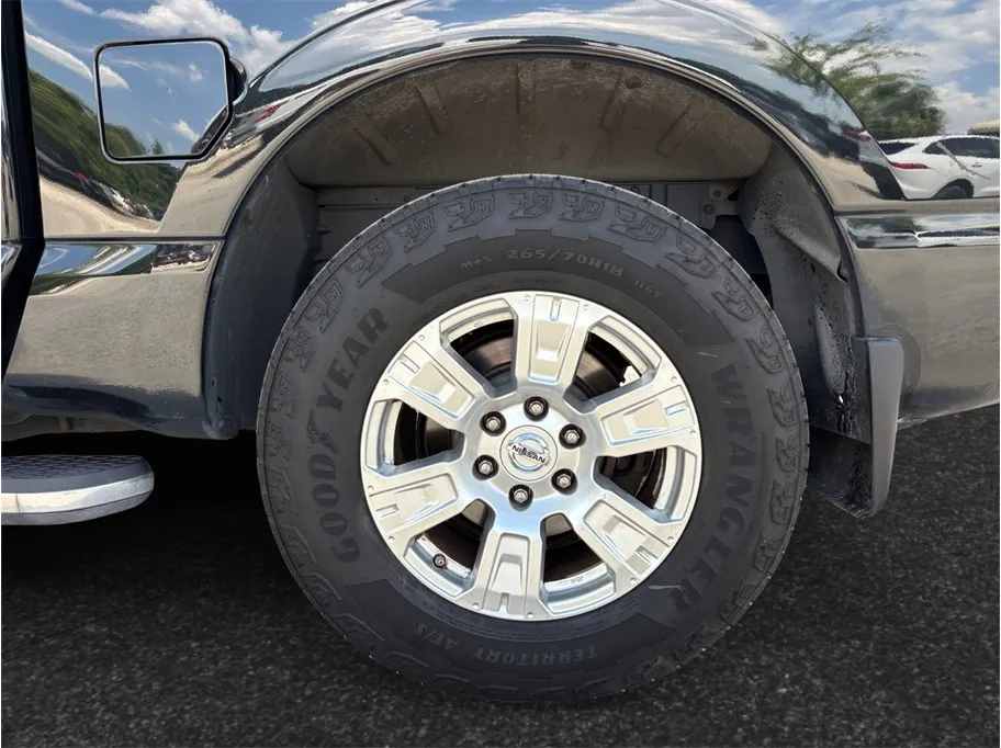Nissan Titan photo 13
