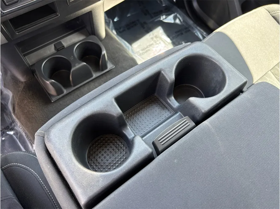 Nissan Titan photo 27