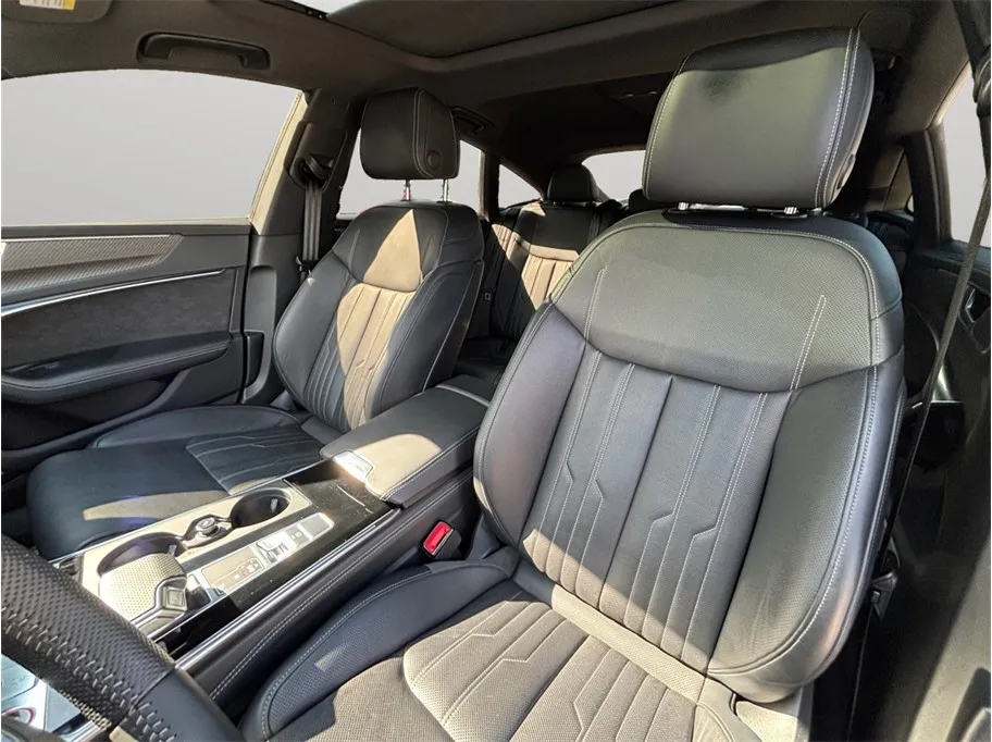 Audi S7 photo 21