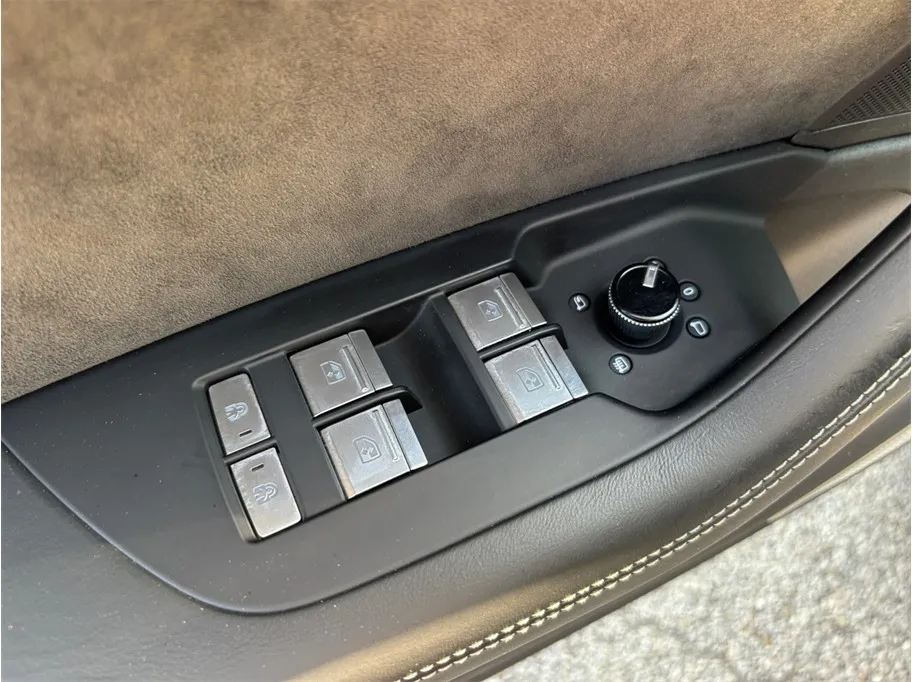 Audi S7 photo 25