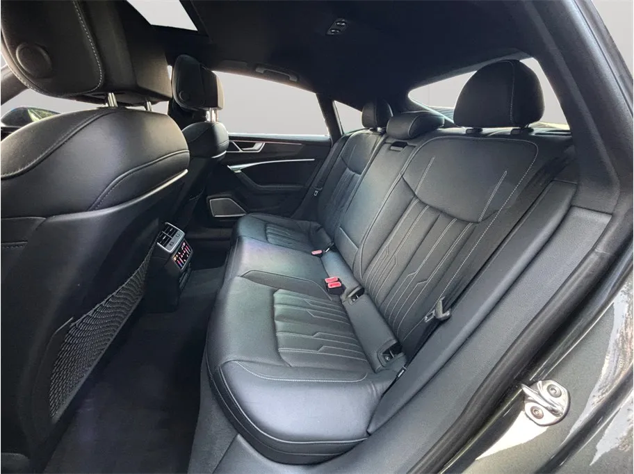 Audi S7 photo 41