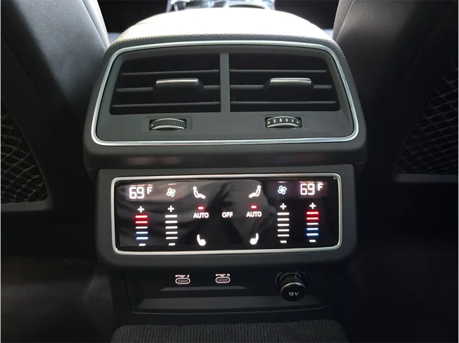 Audi S7 photo 43