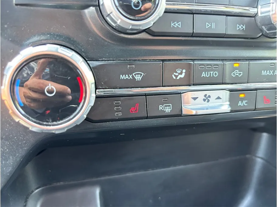 Ford F-150 photo 35