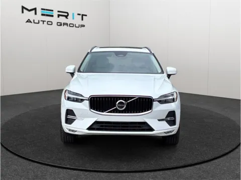 Another view of 2022 Volvo XC60 B5 Momentum Sport Utility 4D for sale in Jacksonville, FL at Merit Auto Group Atlantic