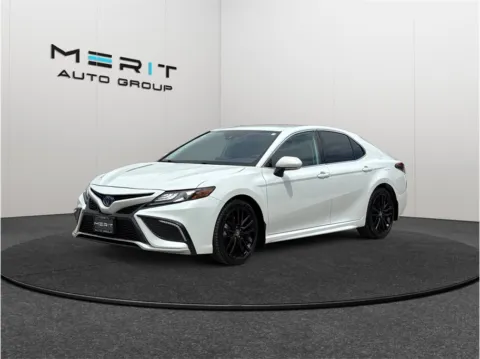 More photos of 2022 Toyota Camry Hybrid XSE Sedan 4D at Merit Auto Group Atlantic, FL
