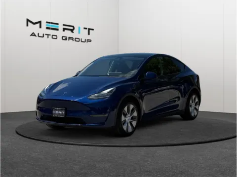 More photos of 2022 Tesla Model Y Long Range Sport Utility 4D at Merit Auto Group Atlantic, FL