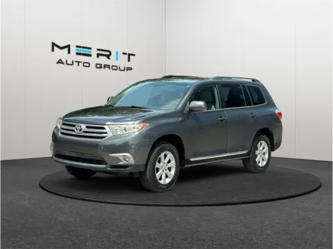 More photos of 2013 Toyota Highlander SE Sport Utility 4D at Merit Auto Group Atlantic, FL