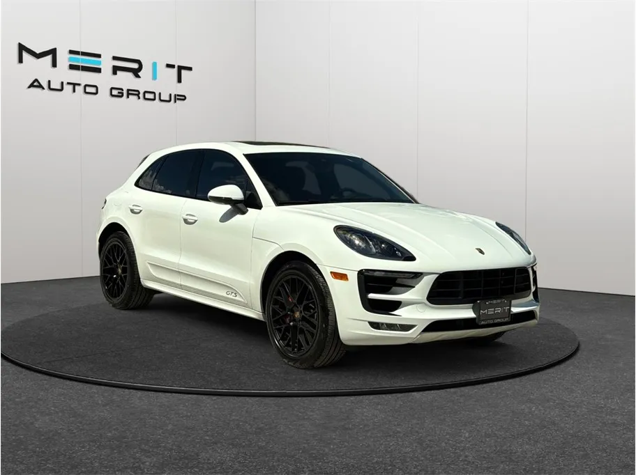 White 2018 Porsche Macan GTS Sport Utility 4D for sale in Jacksonville, FL