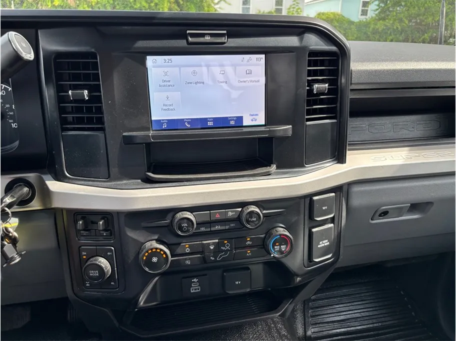 Ford F-250 photo 10