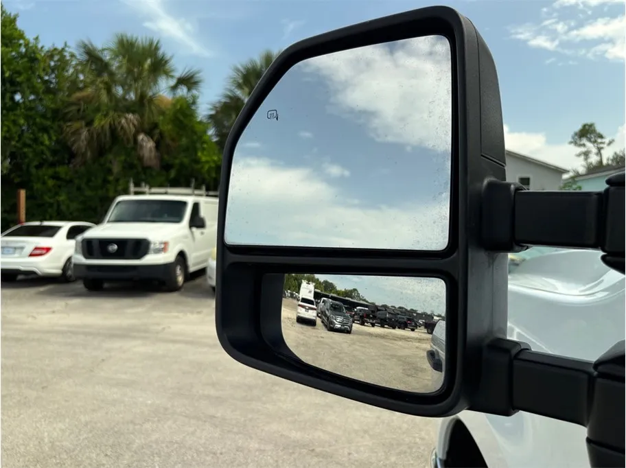 Ford F-250 photo 18