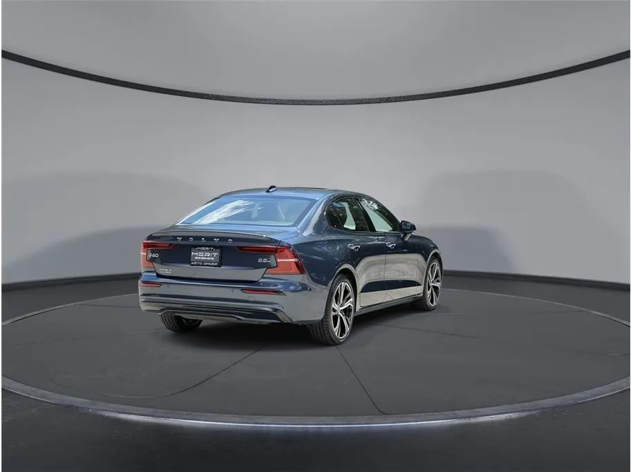 Volvo S60 photo 13