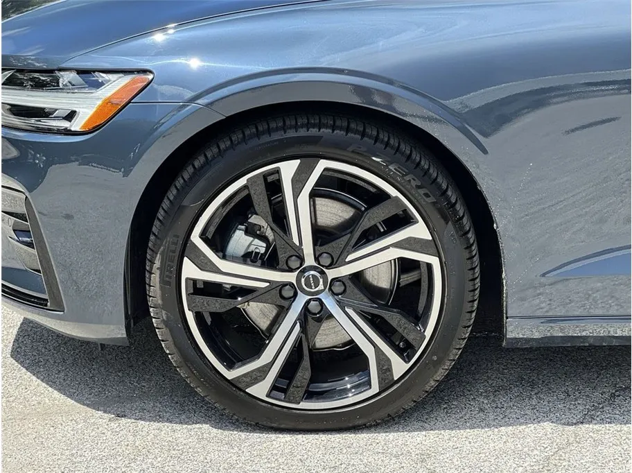Volvo S60 photo 19