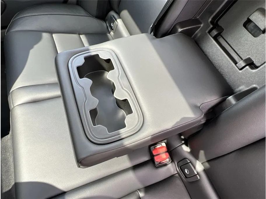 Volvo S60 photo 48