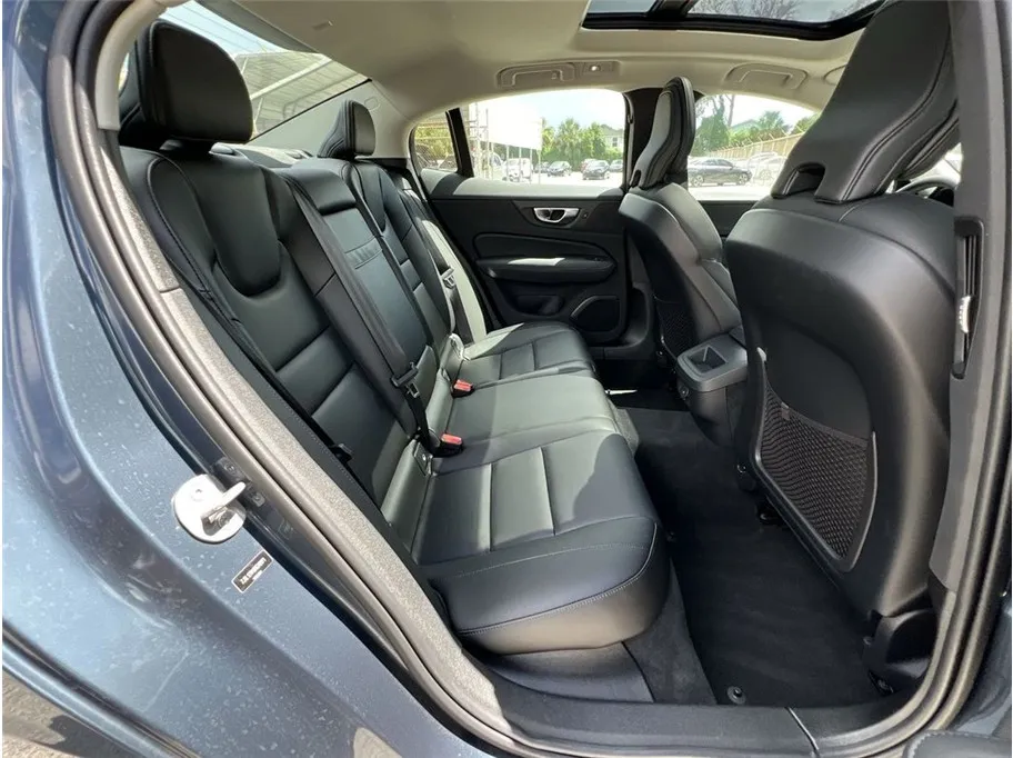 Volvo S60 photo 49