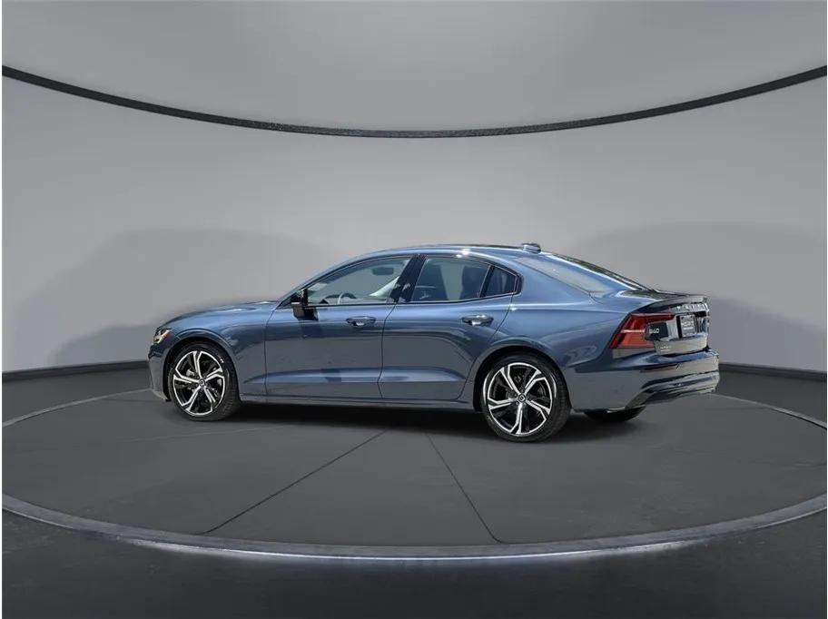 Volvo S60 photo 9