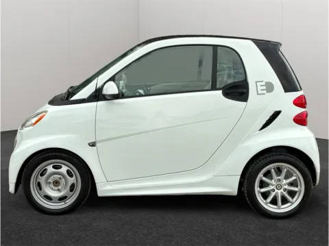 More photos of 2015 Smart fortwo electric drive Hatchback Coupe 2D at Merit Auto Group Atlantic, FL