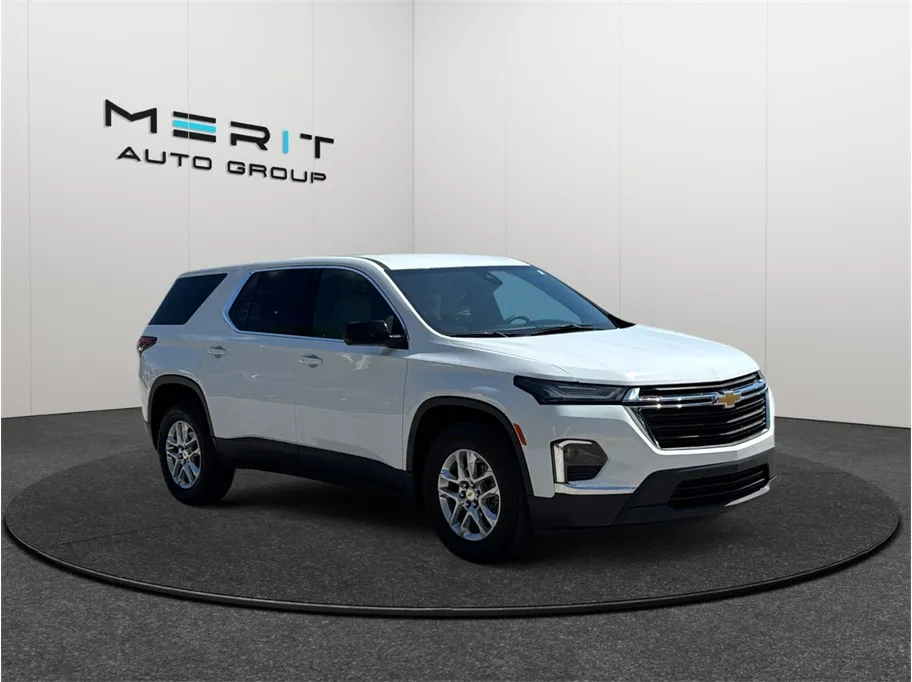 White 2023 Chevrolet Traverse LS Sport Utility 4D for sale in Jacksonville, FL