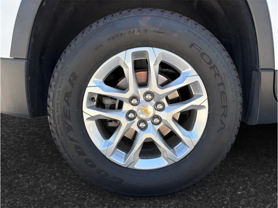 Chevrolet Traverse photo 14