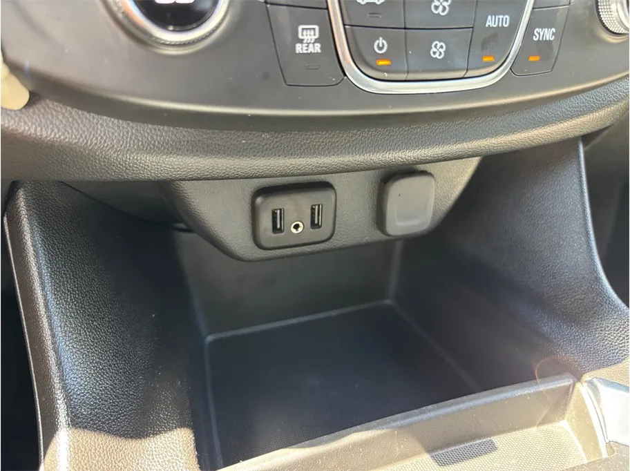 Chevrolet Traverse photo 30