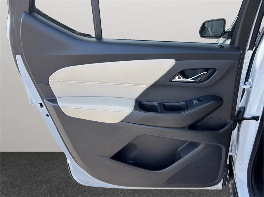 Chevrolet Traverse photo 35