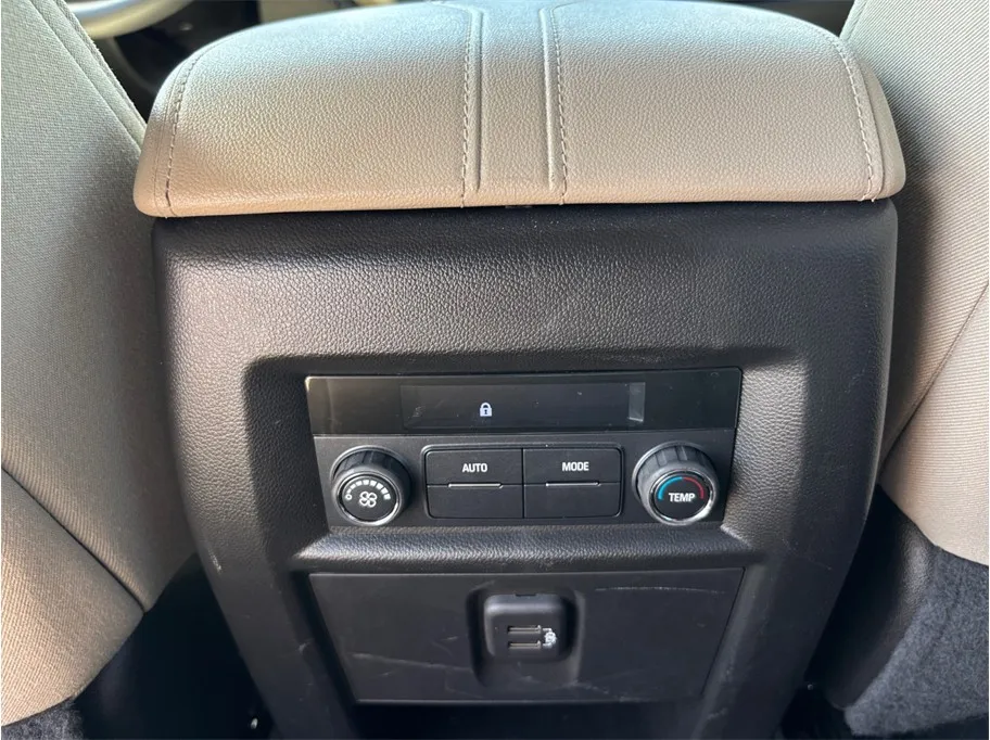 Chevrolet Traverse photo 36