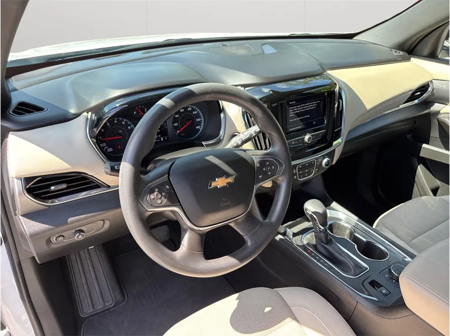 Chevrolet Traverse photo 6