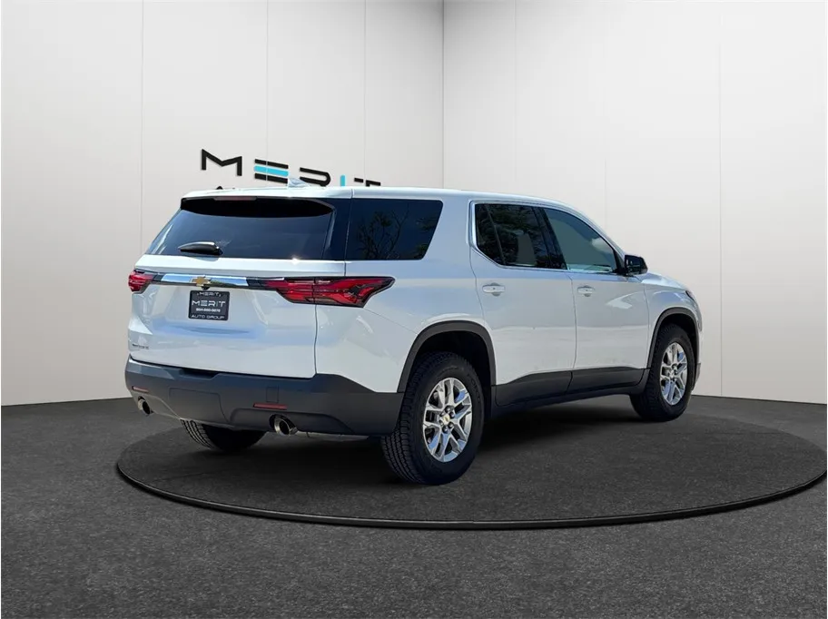 Chevrolet Traverse photo 9