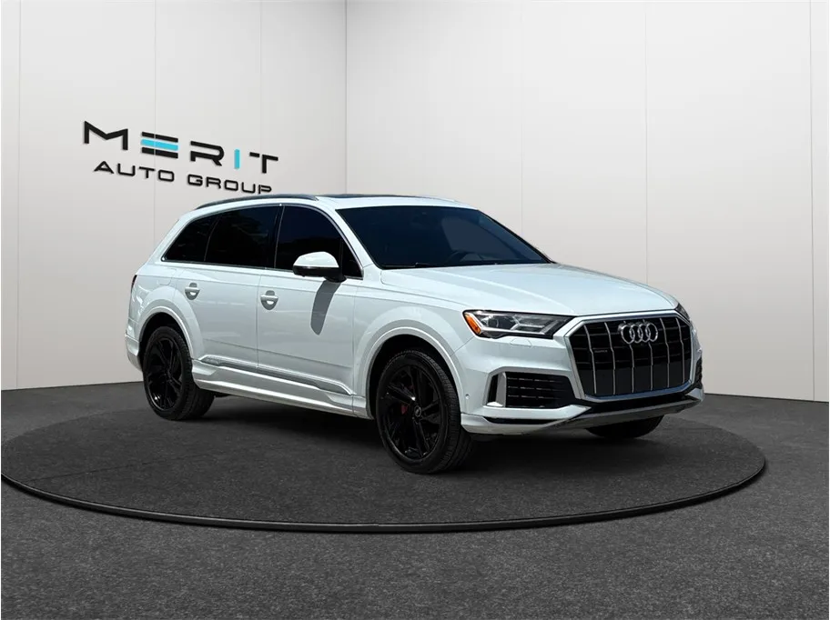 White 2021 Audi Q7 55 TFSI Premium Sport Utility 4D for sale in Jacksonville, FL