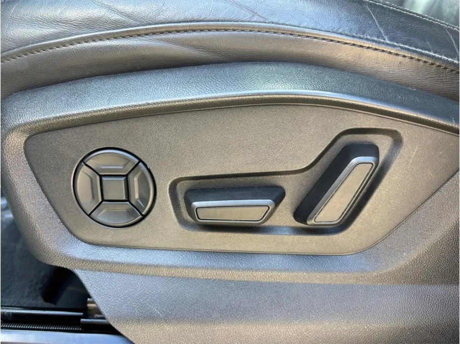Audi Q7 photo 19