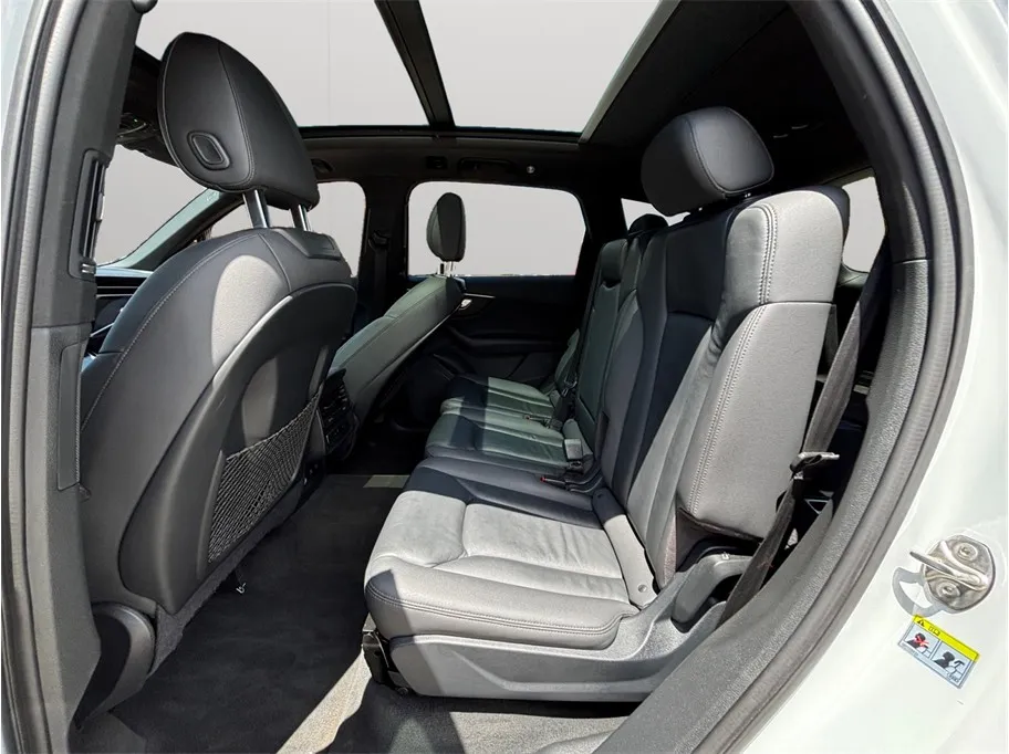 Audi Q7 photo 36